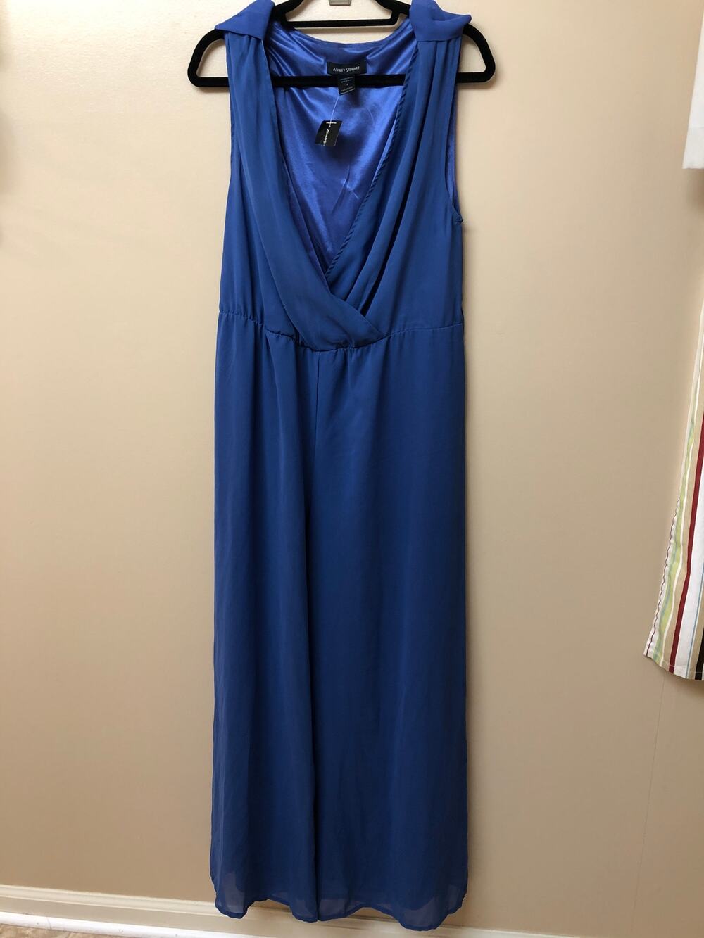 NWT Ashley Stewart Royal Blue Plunge Neckline Wide Leg Jumpsuit Size: 12